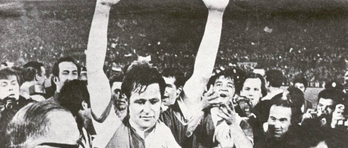Egy ismeretlen zsidó futballsztár: Rinus Israël